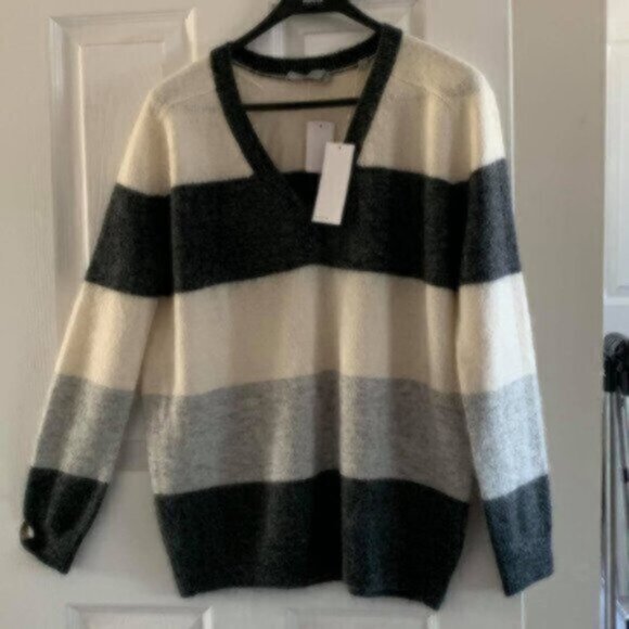 VINCE Oversized Sweater - new with tags - Picture 2 of 2